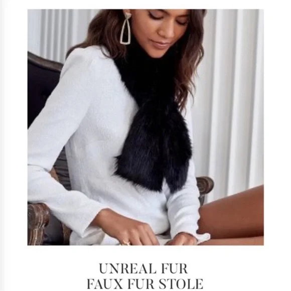 NWOT Unreal Fur Faux Fur Stole